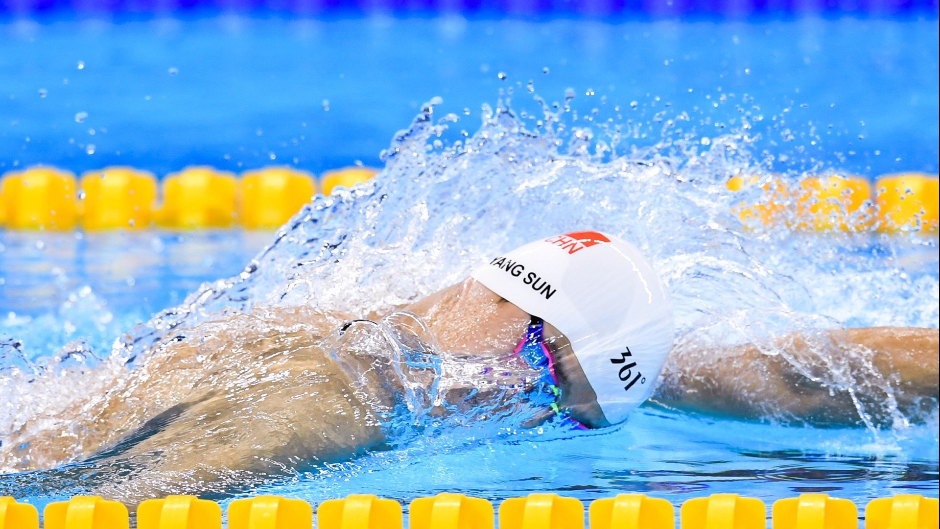 2026世界杯焦点战，巴萨元素闪耀，西班牙险胜乌拉圭背后的战术博弈